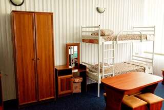 Комплексы для отдыха с коттеджами/бунгало База отдыха Дунай Измаил Кровать в общем 8-местном номере для мужчин и женщин-2